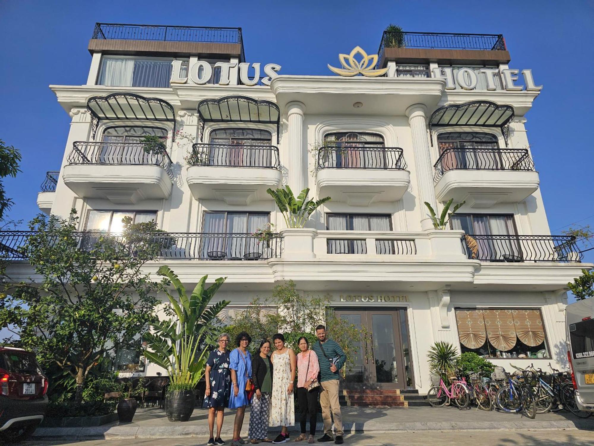 Lotus Hotel ニンビン エクステリア 写真